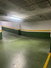 Miete Autoparkplatz in La Seca - Los Salgueriños. Se alquila plaza de garaje con trastero en rúa das fragas  zona