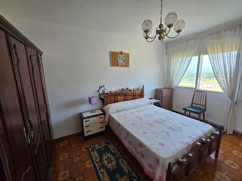 Foto cb673896-0d03-4137-a1cb-b8e4b03cf847. Casa amb calefacció aparcament a Estrada (A)