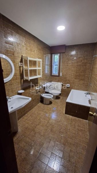 Foto 7ba4a2d8-5a18-4e0c-8e86-b3e9e456e715. Casa amb calefacció aparcament a Forcarei