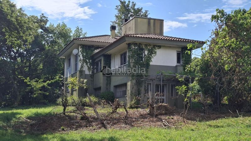 Foto f69f7e12-9cb0-41dc-81a2-f116518bfe1c. Casa amb calefacció aparcament a Forcarei
