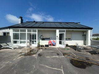 Haus in Cambados. Oportunidad única en cambados vivienda con local comercial y gra