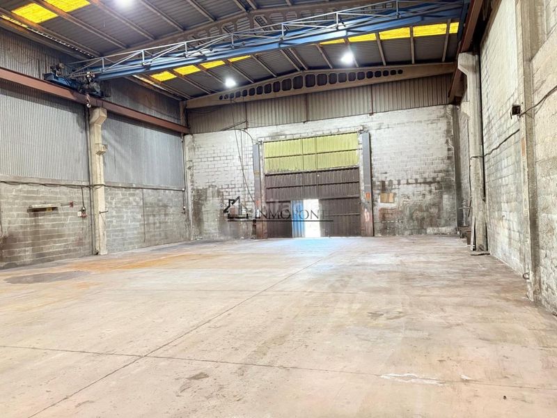Foto 1e939f4d-ddd8-45b0-a34d-3c64e85e1a00. Alquiler nave industrial se alquila nave industrial en lugar calvelo, tenorio con las siguientes características superficie útil 600m amplio portalón de en Forcarei