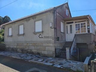 Maison à Parroquias Rurales. Casa con terreno a 5 minutos de pontevedra  espacio, tranquilida