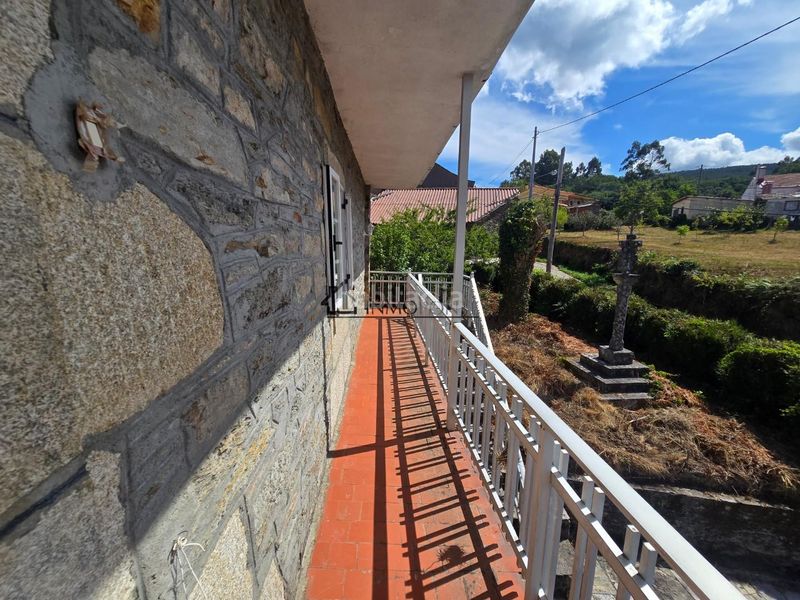 Foto 0418b882-dfab-4d9d-9a50-00d63e372c86. Casa amb calefacció aparcament a Forcarei