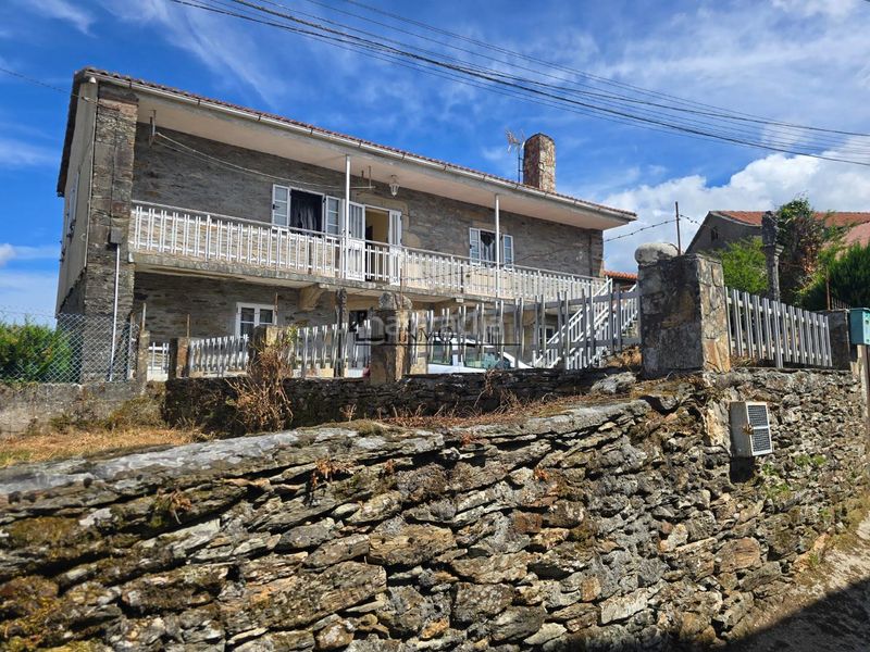 Foto 253997b1-6c72-4c6b-ba38-76f5db4ad529. Casa amb calefacció aparcament a Forcarei