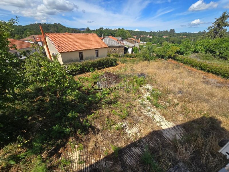 Foto 6c79cc03-4e48-4f9e-9651-e85ddb303d3f. Casa amb calefacció aparcament a Forcarei
