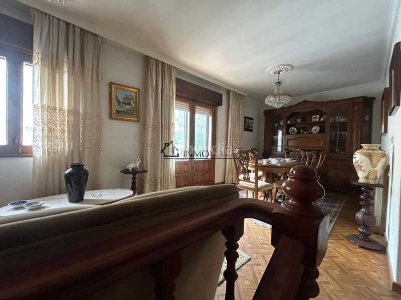 Foto ddf96954-d222-49d2-bdf2-33e6a60366e2. Casa amb calefacció aparcament a san xoán de Poio Poio
