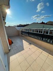 Etagenwohnung in Estrada (A). Piso de 2 habitaciones con terraza, garaje y amplio trastero en