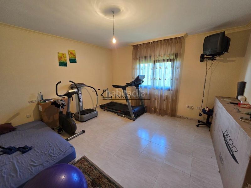Foto 27b87ea8-82ea-44b9-bba3-ff6283b3a438. Casa amb calefacció aparcament a Valga