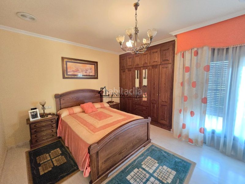 Foto fa369844-3f2d-411f-907d-d564ba15696c. Casa amb calefacció aparcament a Valga