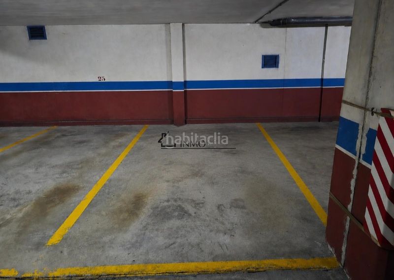 Foto ebe9bb68-b9bf-43e3-97e9-24b4abad35dd. Pis amb calefacció aparcament a Zona Fernández Labreda Pontevedra