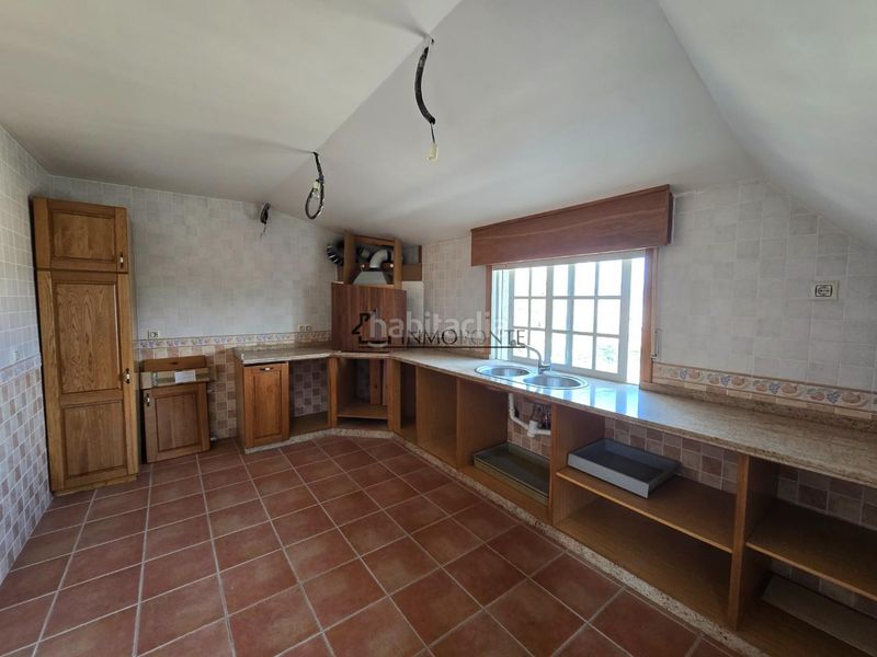 Foto 82ab4a2e-2ff8-4e8e-b873-fe68f23e2b76. Casa amb calefacció aparcament a La Seca - Los Salgueriños Pontevedra