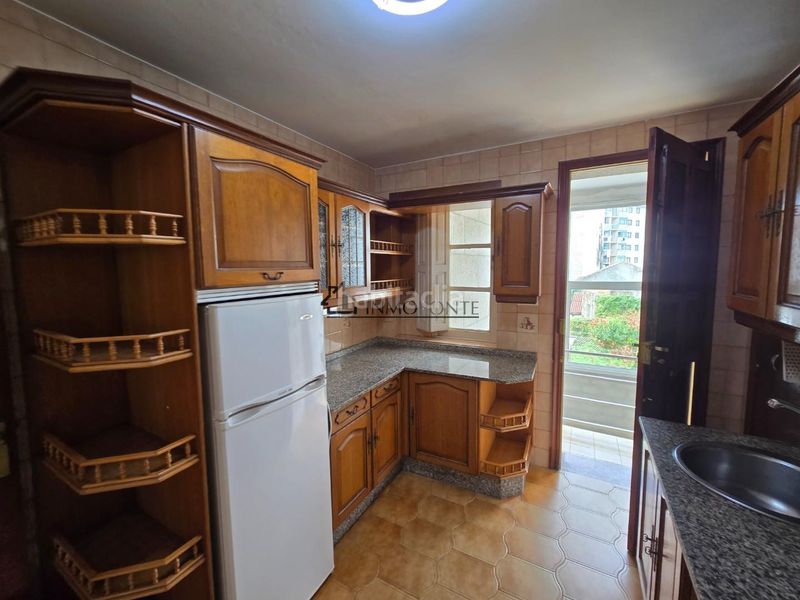 Foto 4fa5816e-e60d-43a7-b41f-6ae4171569de. Casa amb calefacció aparcament a Centro - Echegaray Pontevedra