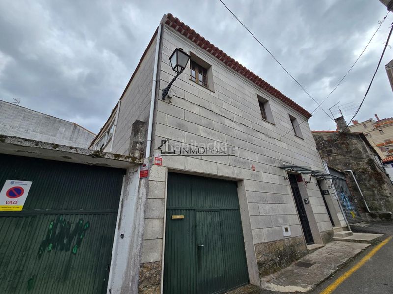 Foto 68d8e818-193b-4b16-81a0-07d88db91c85. Casa amb calefacció aparcament a Centro - Echegaray Pontevedra