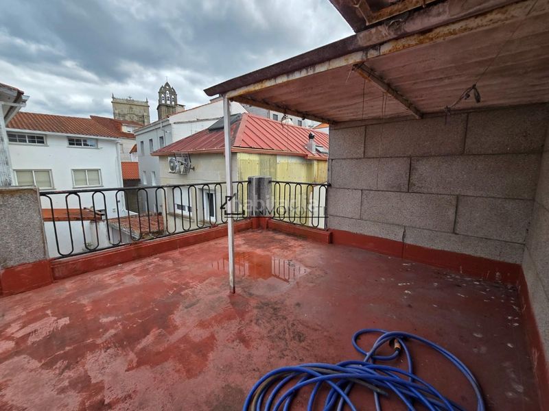 Foto 948583c1-c86f-4d0f-8f1c-501c994066a9. Casa amb calefacció aparcament a Centro - Echegaray Pontevedra