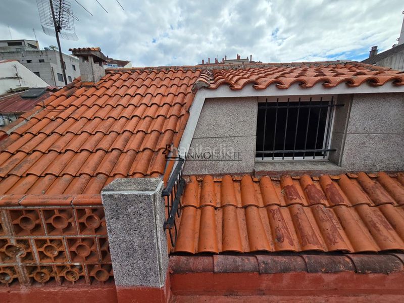 Foto e965254f-d433-440d-ab51-06a3b09fe797. Casa amb calefacció aparcament a Centro - Echegaray Pontevedra