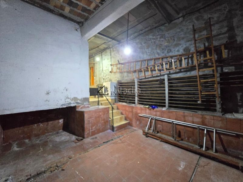 Foto f50da6b0-6201-41dd-b671-5dcd5affe5fa. Casa amb calefacció aparcament a Centro - Echegaray Pontevedra