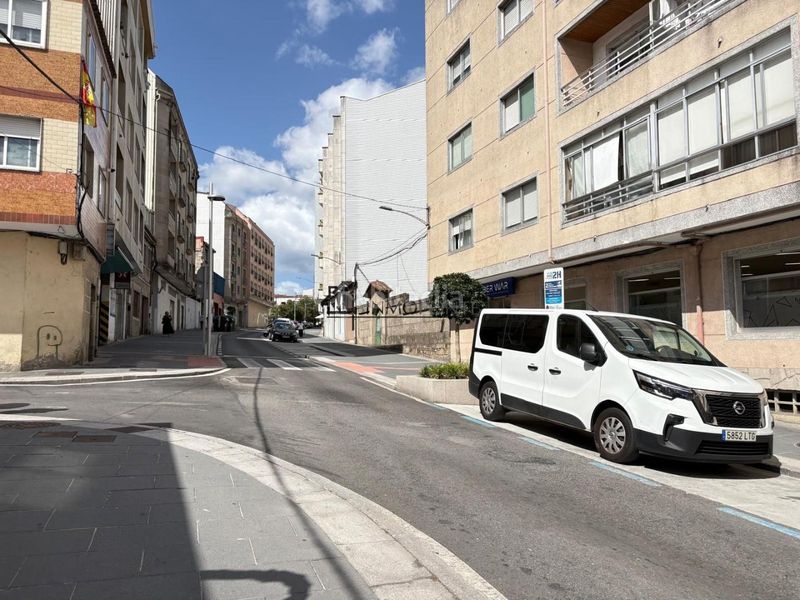 Foto d6148451-a597-439e-b9c5-42069733d8ce. Local comercial a Marín