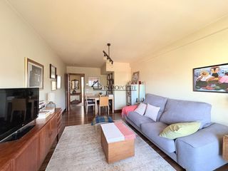 Pis a Zona Fernández Labreda. Descubre este luminoso piso de 2 habitaciones en pontevedra.