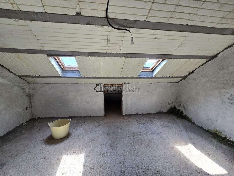 Foto cf10b6a0-385a-4051-940a-a348bd2f5fba. Casa adossada a Forcarei