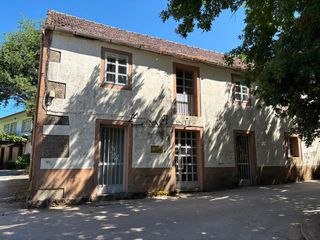 Casa  Corpiño - santa eulalia de loson. Se vende casa con enorme potencial a tan solo unos metros del em