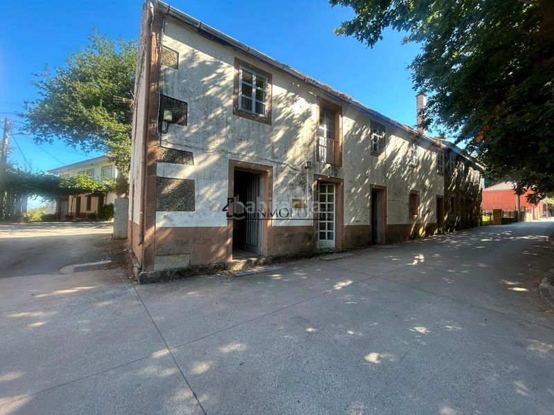 Foto 5805025c-78a3-47b7-bcaf-e17fe771305b. Casa se vende casa con enorme potencial a tan solo unos metros del emblemático santuario de a nosa señora do corpiño, en la parroquia d en Lalín