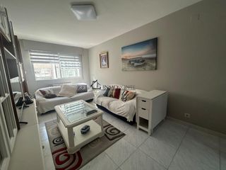 Miete Appartement  Valiñas. Luminoso piso de 2 dormitorios y 2 baños en calle valiñas, poio