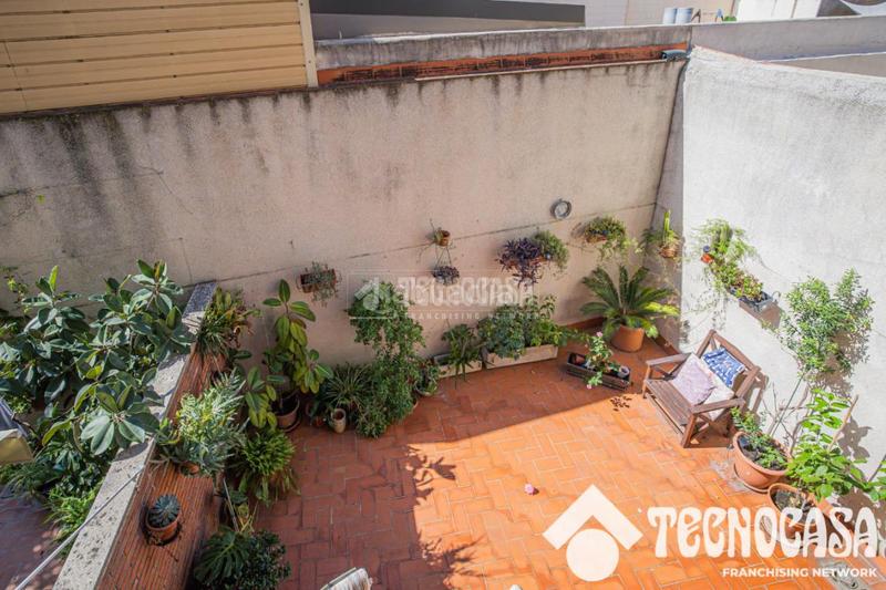 Foto a55b7986-9906-4b3f-a8da-591f59bf2b06. Piso  en venta en Sants Barcelona
