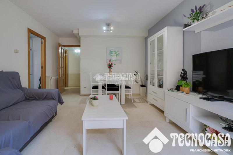Foto adab6c77-18f3-4129-b32a-b424520f82ae. Piso  en venta en Sants Barcelona