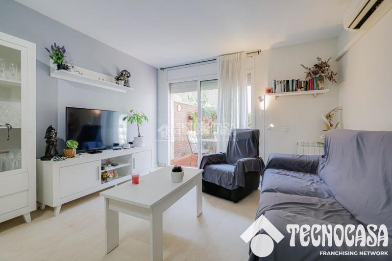 Foto dbc0d8a2-e7ba-45b8-8b2b-95347f617a0d. Piso  en venta en Sants Barcelona