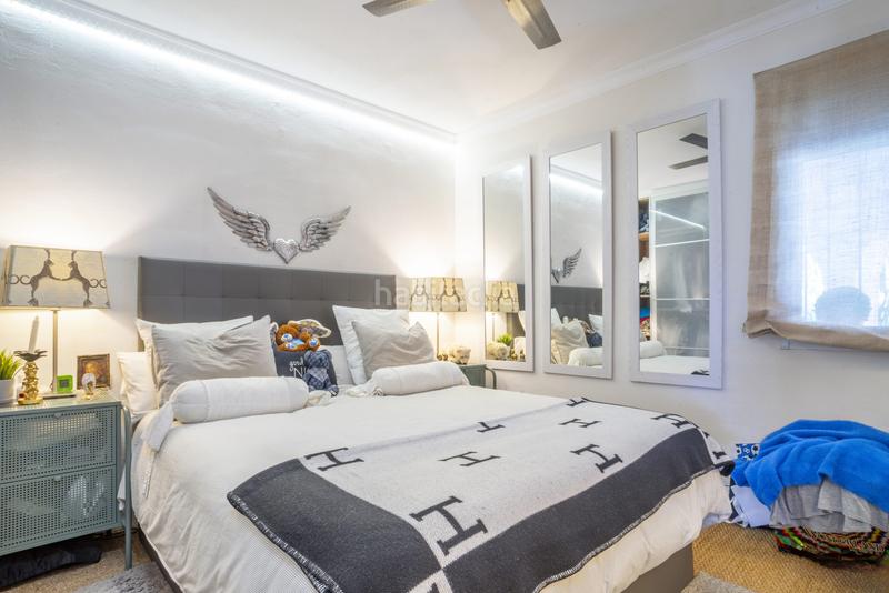 Foto 801f49c4-f6d0-4ba2-bd4b-8fc8c360c939. Planta baja apartamento en planta baja en venta en azahara i ubicación privilegiada y primera línea de golf en Marbella