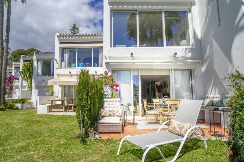 Foto e5673366-9020-4e5b-8318-dd079ba8b06e. Planta baja apartamento en planta baja en venta en azahara i ubicación privilegiada y primera línea de golf en Marbella