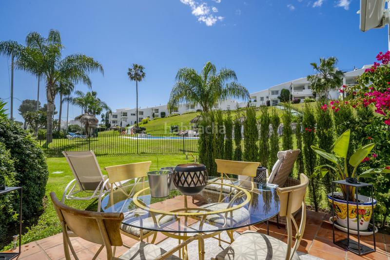 Foto fd954484-cac4-459b-9d55-e1d2a3061a44. Planta baja apartamento en planta baja en venta en azahara i ubicación privilegiada y primera línea de golf en Marbella