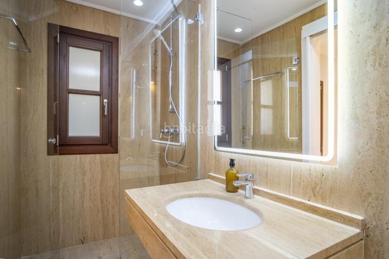 Foto 20e11039-75c8-4ff8-8f2a-6813a18d9648. Casa villa de lujo en urbanización prestigiosa en Marbella