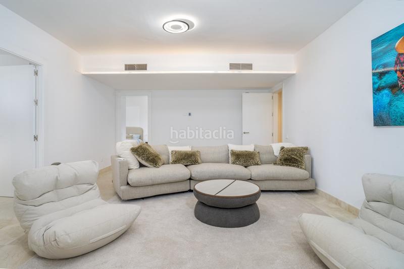 Foto 64aecf72-2f52-4e47-bb55-fb8b958a135a. Casa villa de lujo en urbanización prestigiosa en Marbella