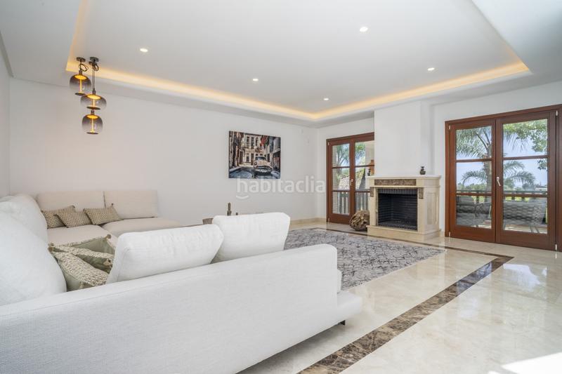 Foto dc946d8e-e36b-44e5-a558-ee8a7e3878c5. Casa villa de lujo en urbanización prestigiosa en Marbella