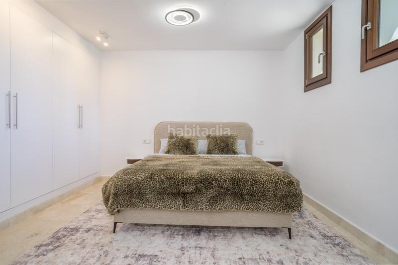 Foto dffb7235-00a3-4a55-a60f-ee6a15154a79. Casa villa de lujo en urbanización prestigiosa en Marbella