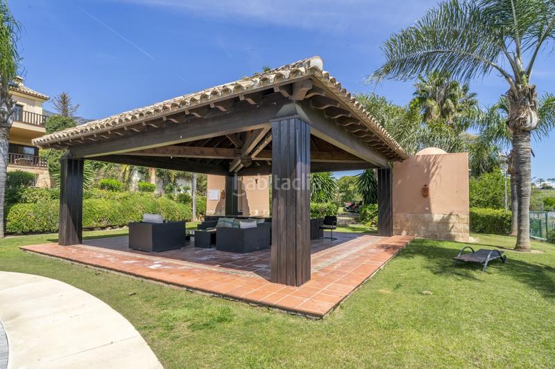 Foto f9e54223-41a7-4ba6-a726-790c137ba64a. Casa villa de lujo en urbanización prestigiosa en Marbella