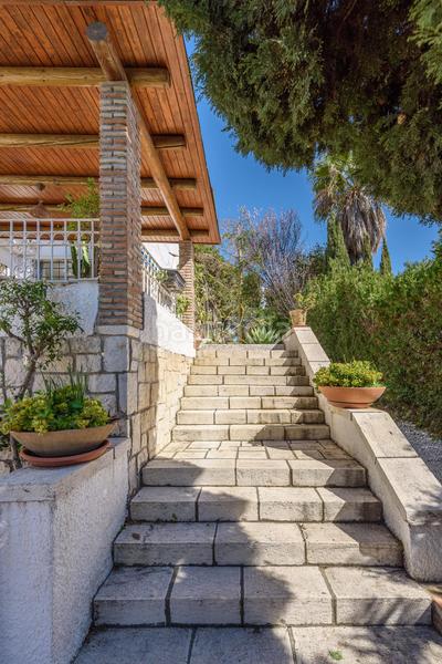 Foto 1d62c3f1-d33e-40ad-af43-ec8330fa7f7f. Casa amb aparcament piscina a Nueva Andalucía centro Marbella