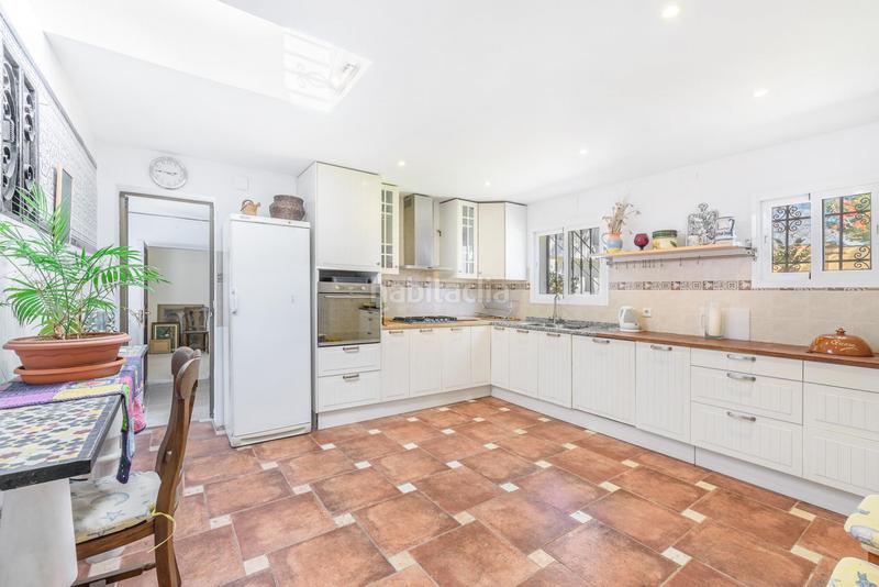 Foto 2f1ab5f8-83fd-4398-930b-db5981755d6c. Casa amb aparcament piscina a Nueva Andalucía centro Marbella