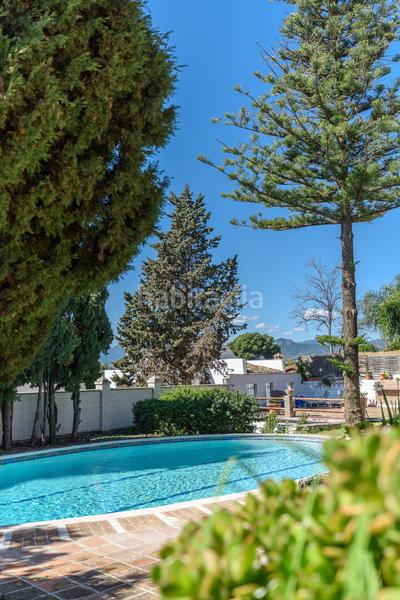 Foto ab8a7c46-d219-47e0-9009-9a21548a6ae2. Casa amb aparcament piscina a Nueva Andalucía centro Marbella