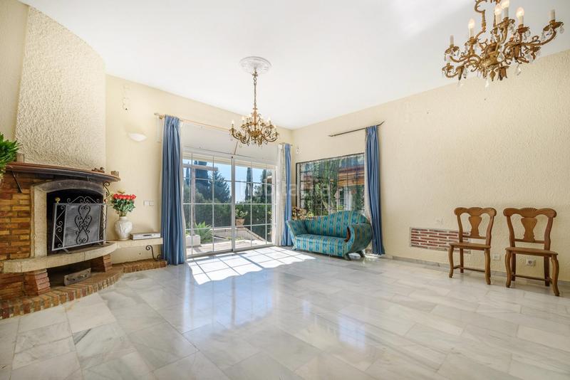 Foto af32e961-68a6-4d68-b327-01d9c8be9f8d. Casa amb aparcament piscina a Nueva Andalucía centro Marbella