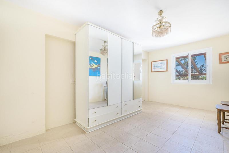 Foto c7f60d9b-16a6-4129-b892-8bd84b6f1696. Casa amb aparcament piscina a Nueva Andalucía centro Marbella