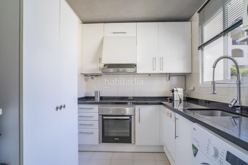 Foto 1d60d221-d25d-4001-85e4-e15aaaf037cd. Apartamento lujoso apartamento en primera línea de golf con vistas panorámicas en La Quinta en Benahavís