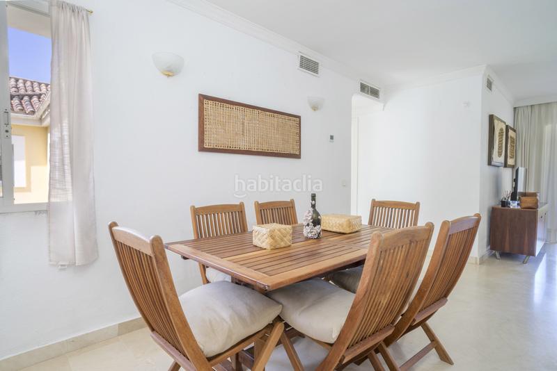 Foto cd237f26-73cc-40f0-b793-18a375d4fb1b. Apartamento lujoso apartamento en primera línea de golf con vistas panorámicas en La Quinta en Benahavís