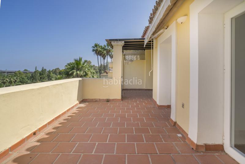 Foto ec48e907-b522-42b3-aa0f-6360b54ecdbe. Apartamento lujoso apartamento en primera línea de golf con vistas panorámicas en La Quinta en Benahavís