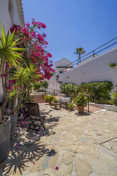 Foto ab1de1f3-e2bd-411e-917a-2470abe74a03. Casa adosada encantadora casa adosada andaluza en el naranjal en Marbella