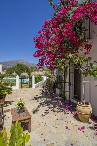 Foto c714f0bc-f37e-4645-8e53-c3f833bd843a. Casa adosada encantadora casa adosada andaluza en el naranjal en Marbella
