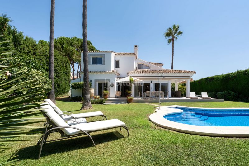 Foto 1fabd613-2767-40ba-9063-88b02ee8083e. Casa amb aparcament piscina a Los Naranjos Marbella