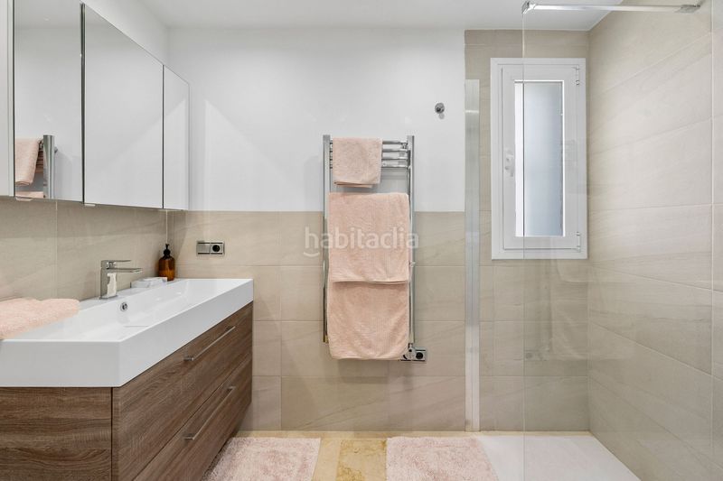 Foto acdf8b3d-12b0-466a-9f5d-f58166dc3bde. Casa amb aparcament piscina a Los Naranjos Marbella